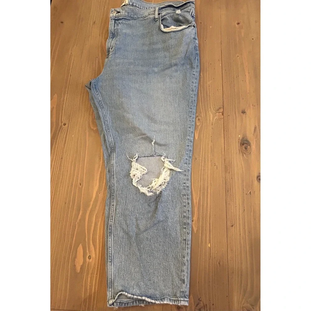 C5 Abercrombie & Fitch 90s Straight Ultra High Rise Distressed Jeans Light  24S